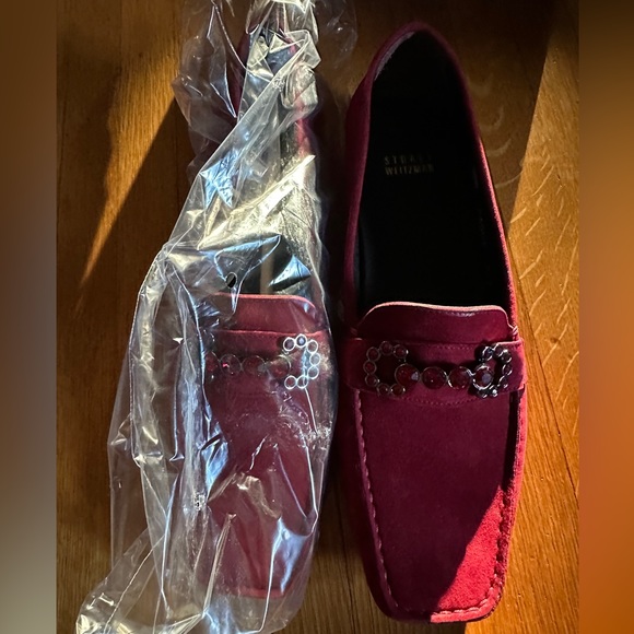 Stuart Weitzman Murphy Scarlett Suede Loafer in 9.5, NWT - Picture 2 of 5